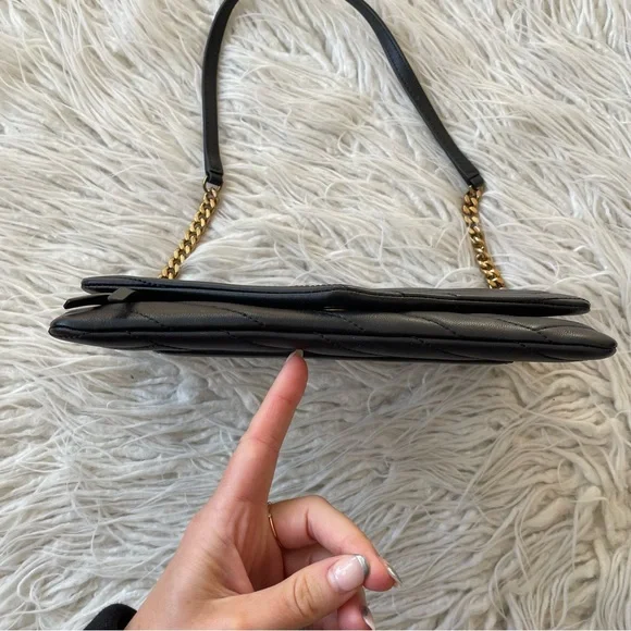 Tory Burch Black Lambskin Leather Convertible Kira Chevron Clutch Logo Bag EUC - Picture 5 of 12